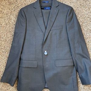Apt 9 brand 3 piece suit